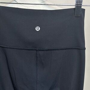 Lululemon wunder under length 25 size 4